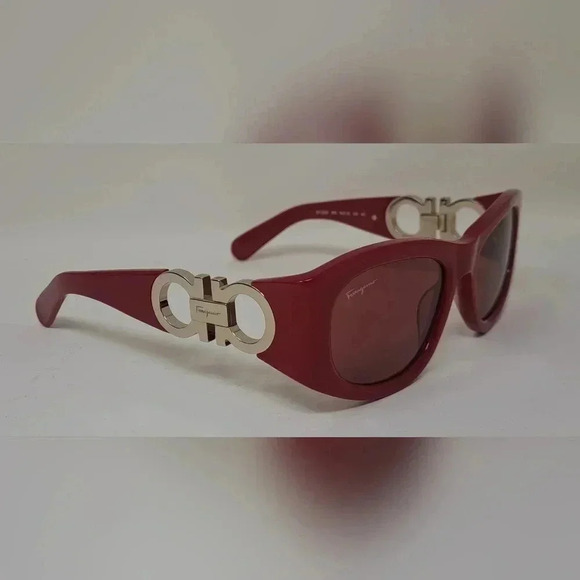 NWOT Salvatore Ferragamo Women's Sunglasses Red Gold Logo SF1082S 53mm 53-19-140 - Picture 10 of 14